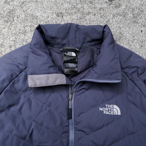 The North Face 550 Women's Light Goose Down Puffer Jacket in Deep Purple Size S - Picture 3 of 4